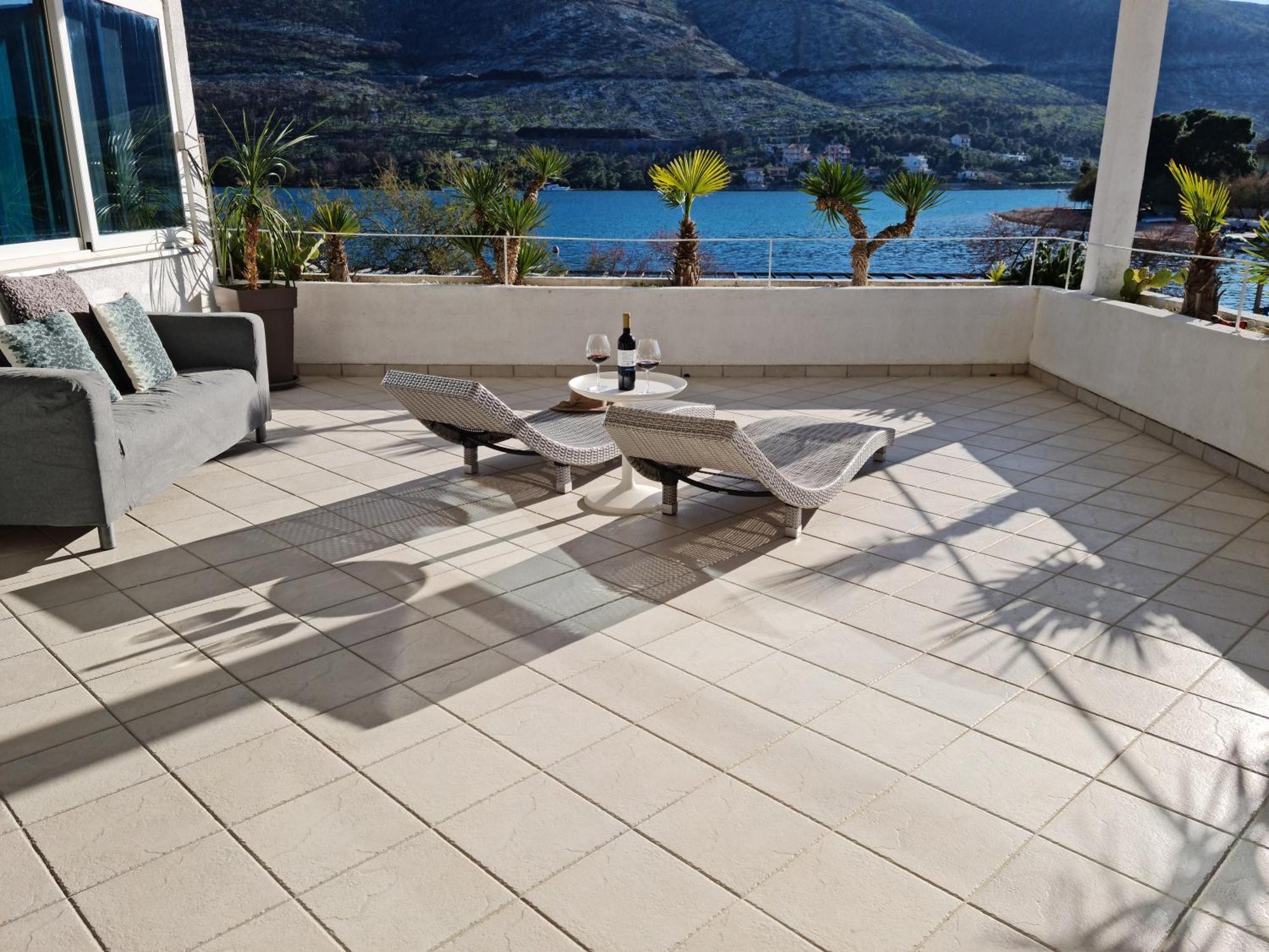 Apartments Holidays Roko Grebaštica Eksteriør bilde