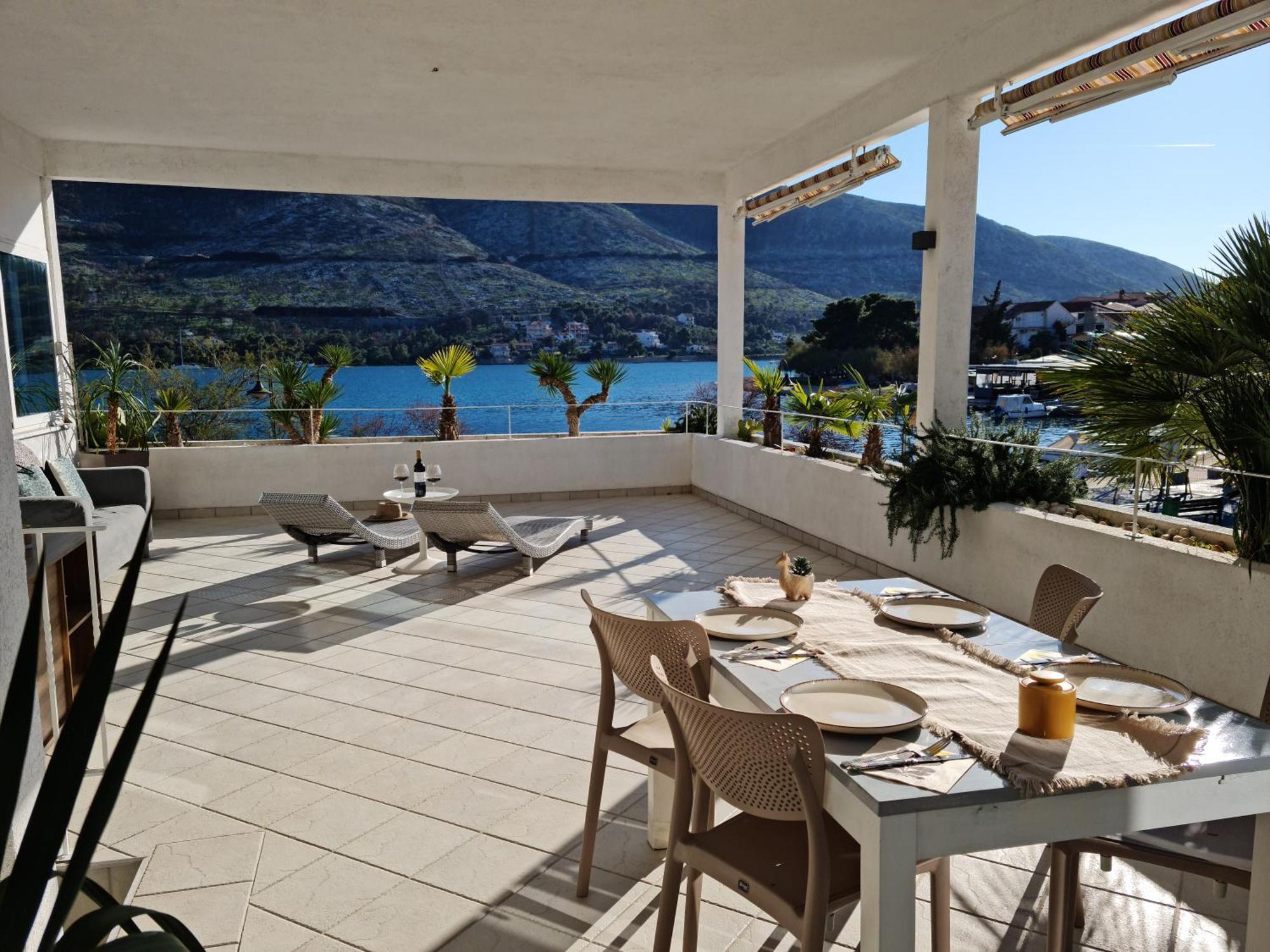 Apartments Holidays Roko Grebaštica Eksteriør bilde