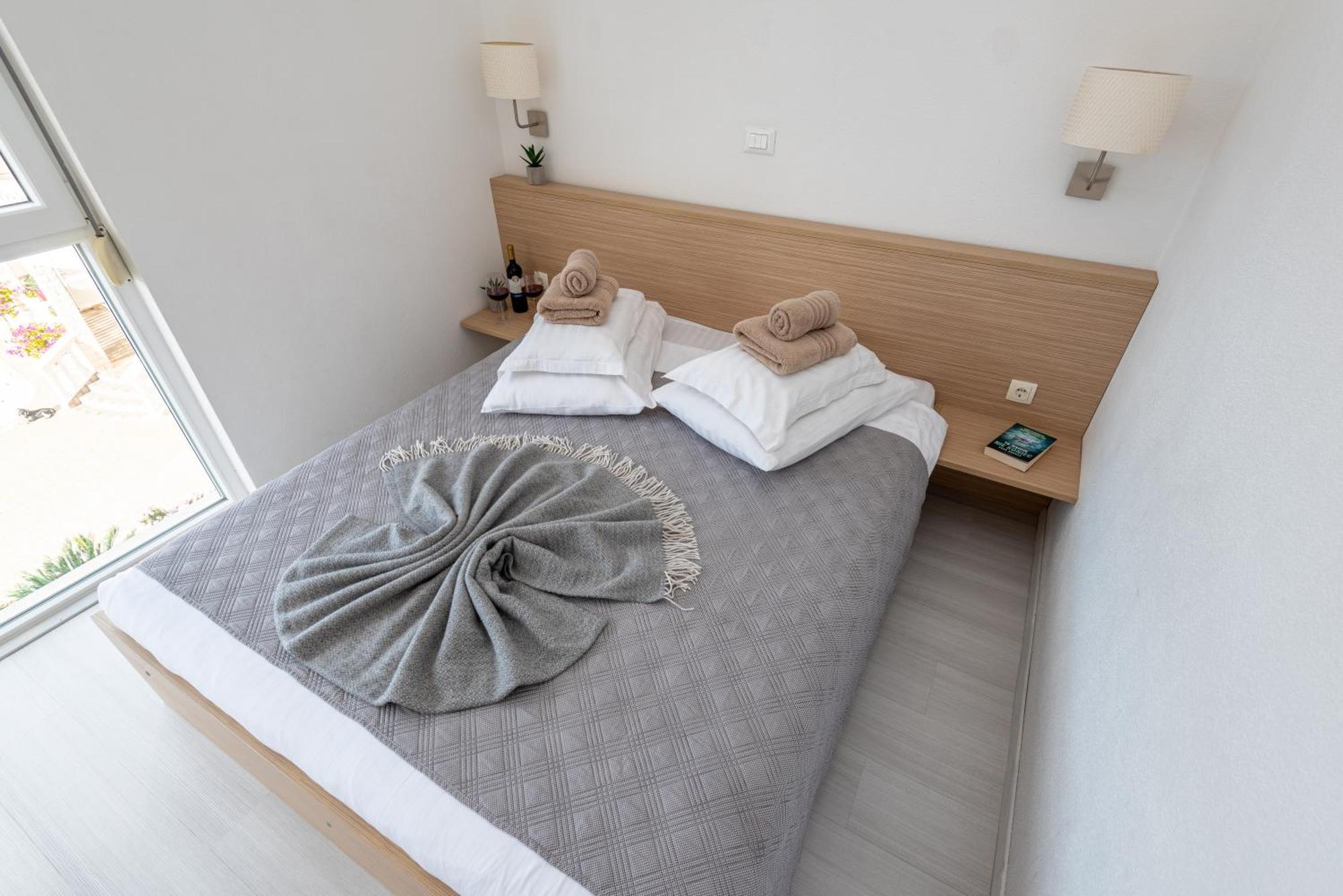 Apartments Holidays Roko Grebaštica Eksteriør bilde