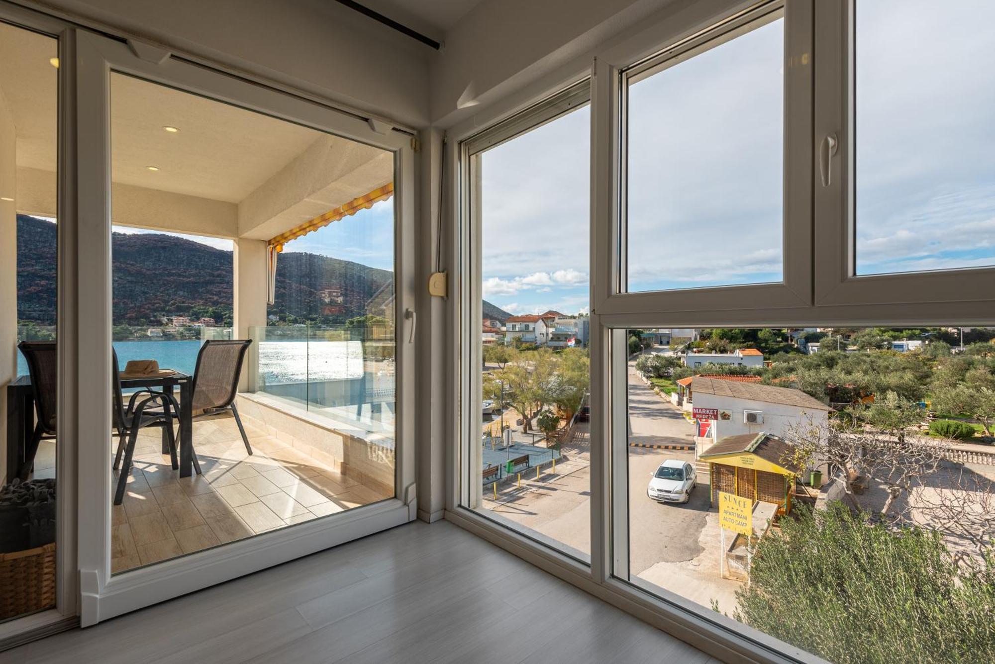 Apartments Holidays Roko Grebaštica Rom bilde