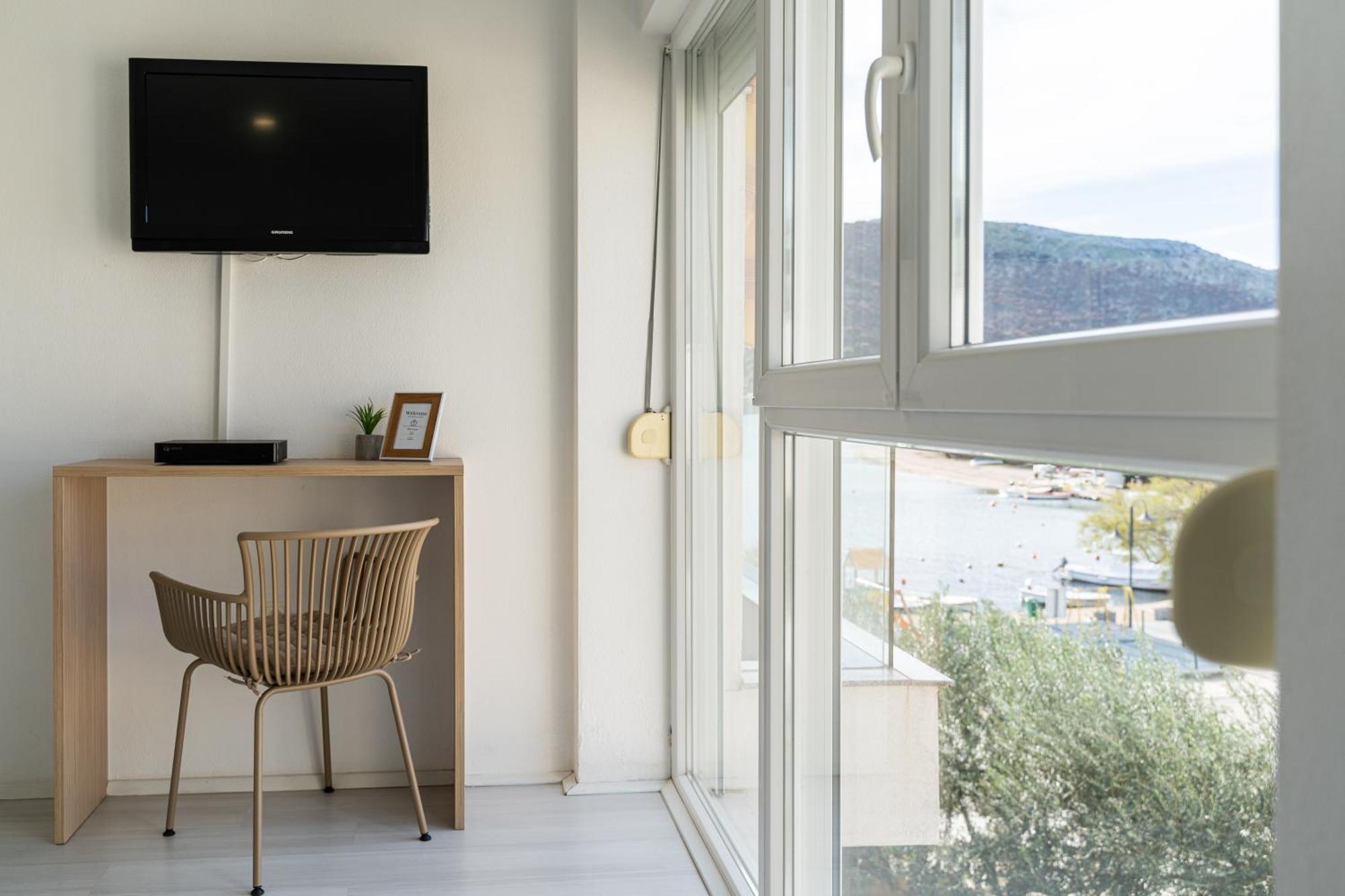 Apartments Holidays Roko Grebaštica Rom bilde